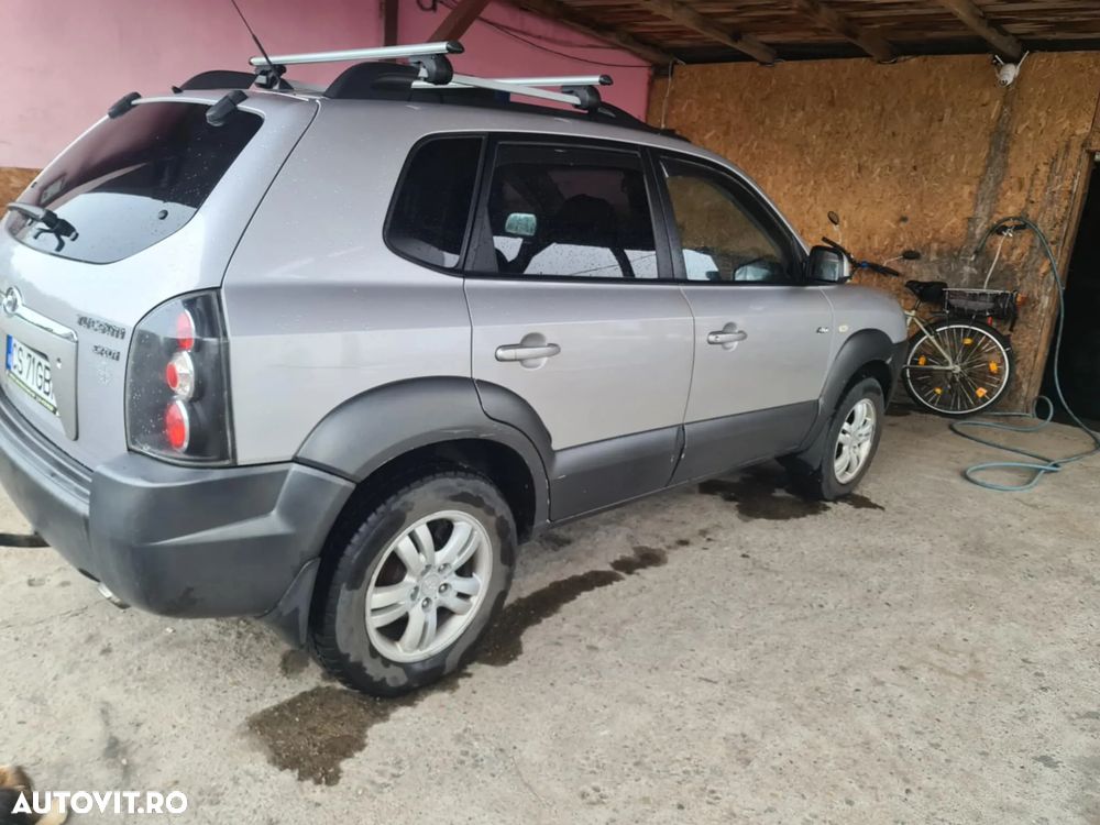 Hyundai Tucson 2.0 CRDI 4WD GLS - 4