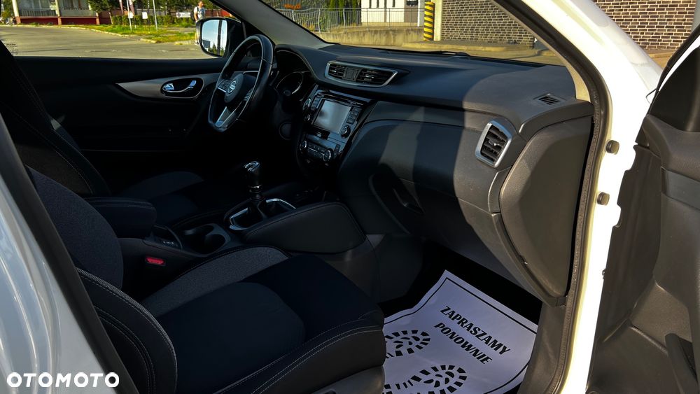 Nissan Qashqai 1.6 DIG-T Tekna+ - 25