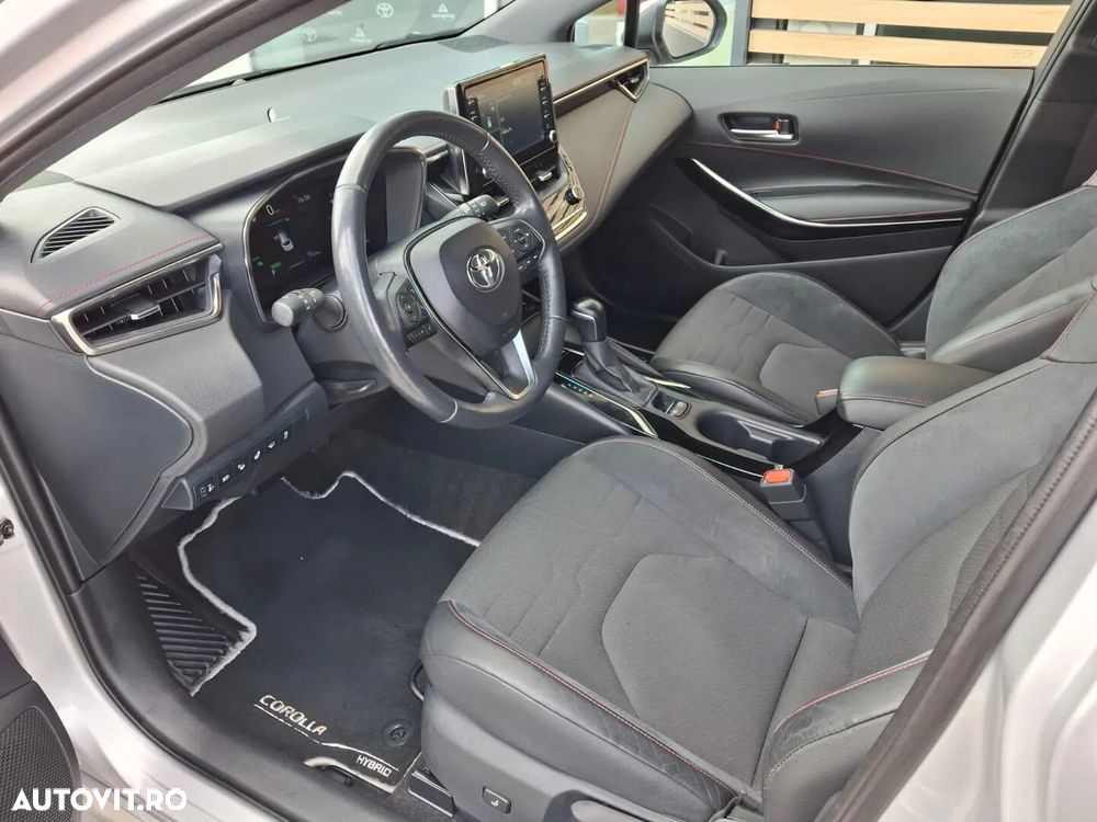 Toyota Corolla - 22