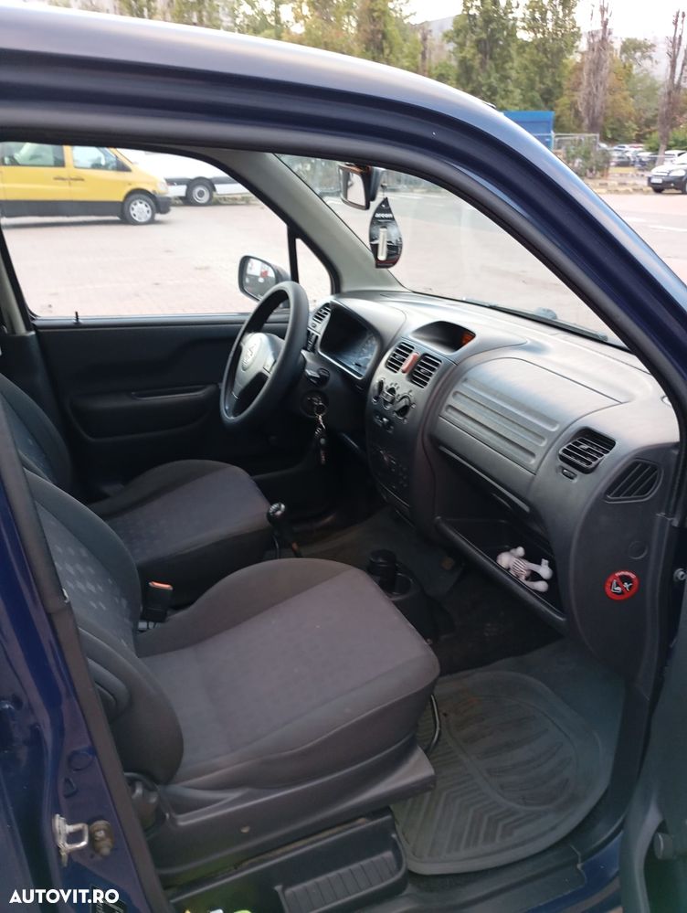 Opel Agila 1.0i Base - 6