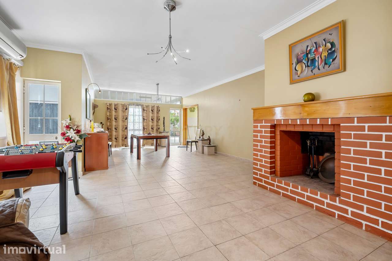 Moradia isolada T4, Sarilhos Grandes, Montijo, onde o espaço é um luxo - Grande imagem: 4/50