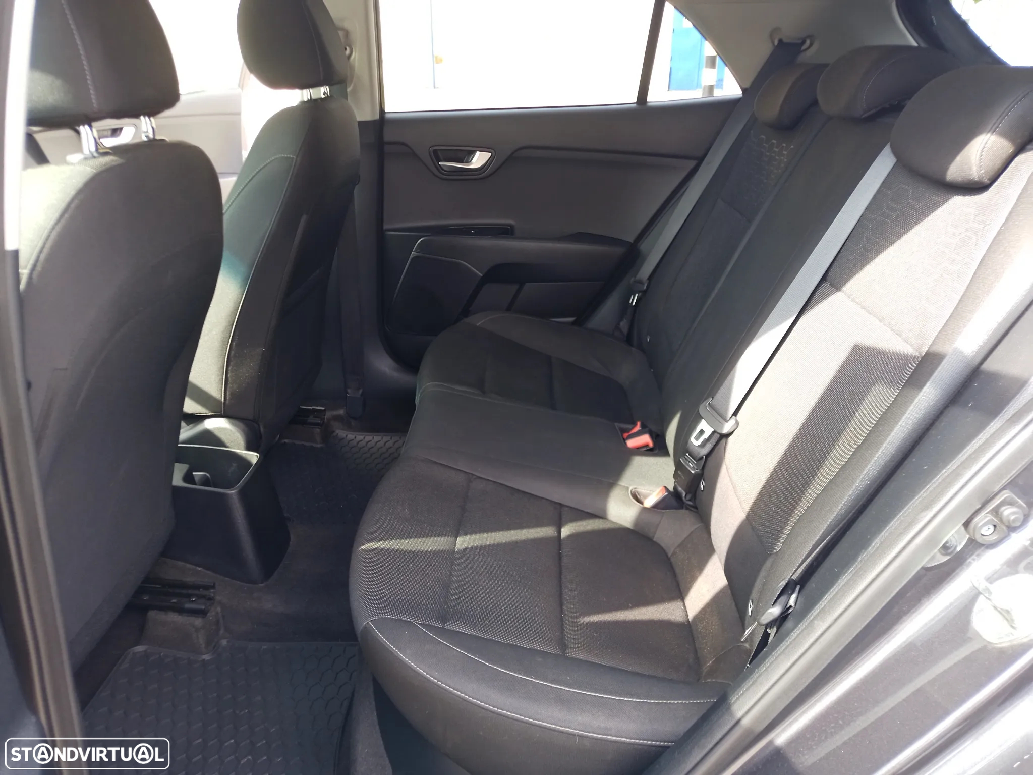 Kia Rio 1.4 CRDi TX - 8