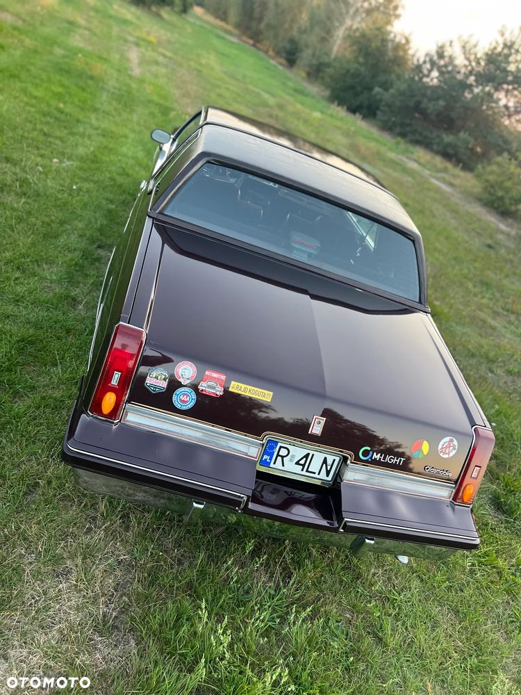 Oldsmobile Supreme - 5