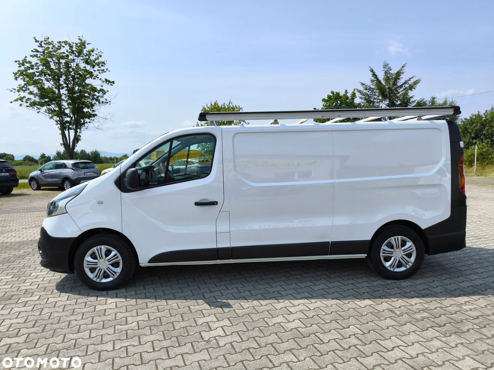 Renault Trafic - 2