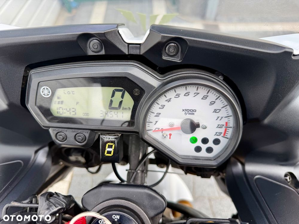 Yamaha FZ8 - 15