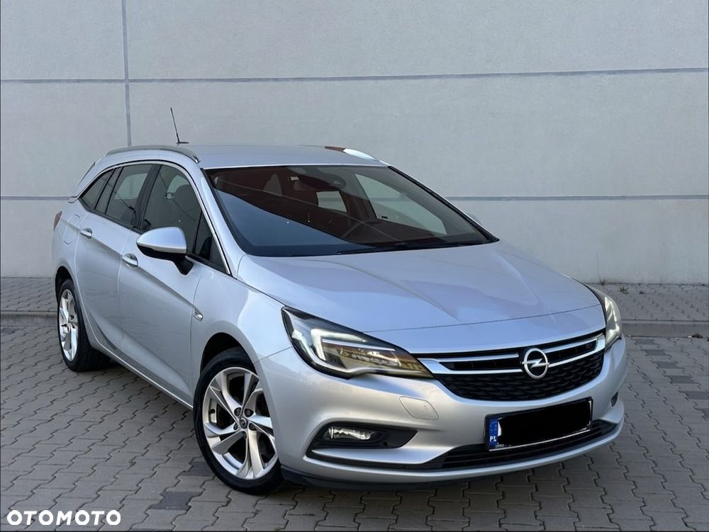 Opel Astra 1.6 CDTI Enjoy - 2