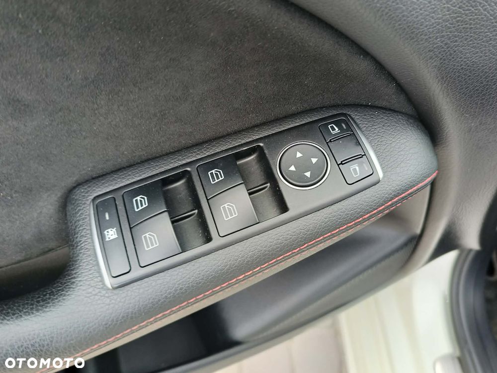 Mercedes-Benz Klasa B 200 (CDI) d 4Matic 7G-DCT AMG Line - 27