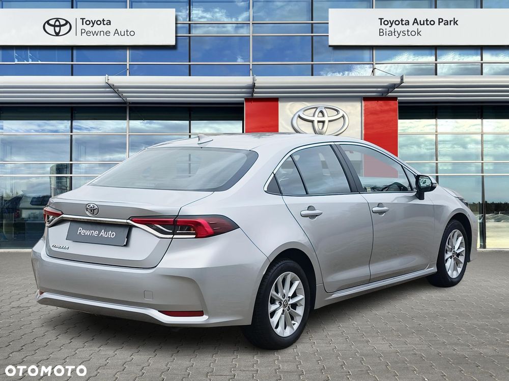 Toyota Corolla - 5