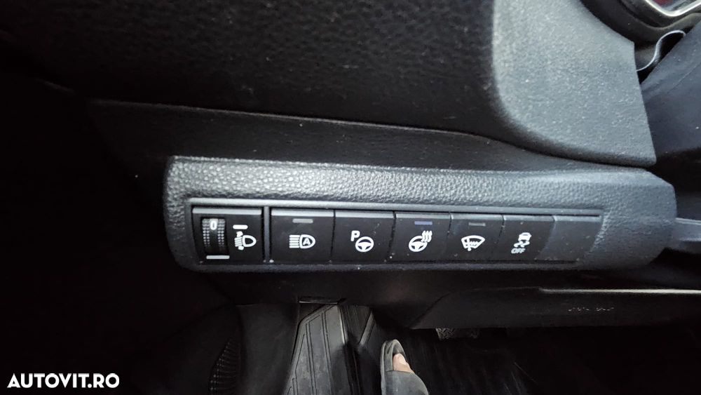 Toyota Corolla 1.8 HSD Active - 21