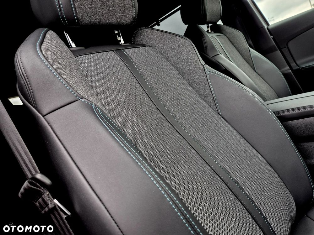 Peugeot 5008 - 12