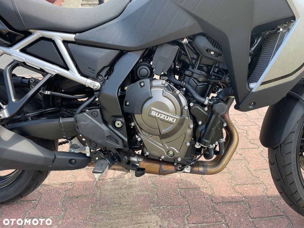 Suzuki V-STROM - 6