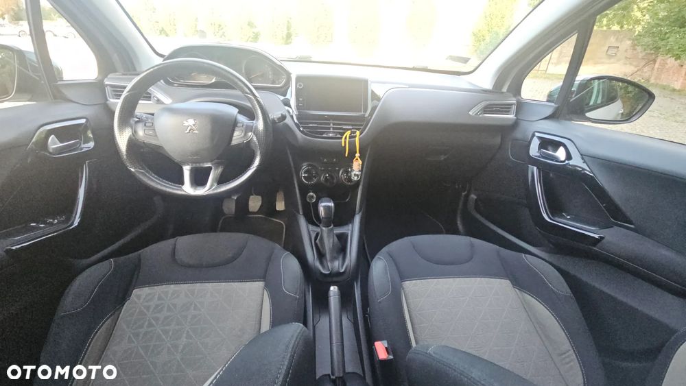 Peugeot 208 1.2 PureTech Active - 6