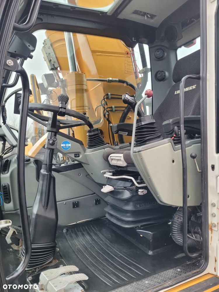 Liebherr A918 compact / ROTOTILT / system niwelacji GPS 3D / - 25