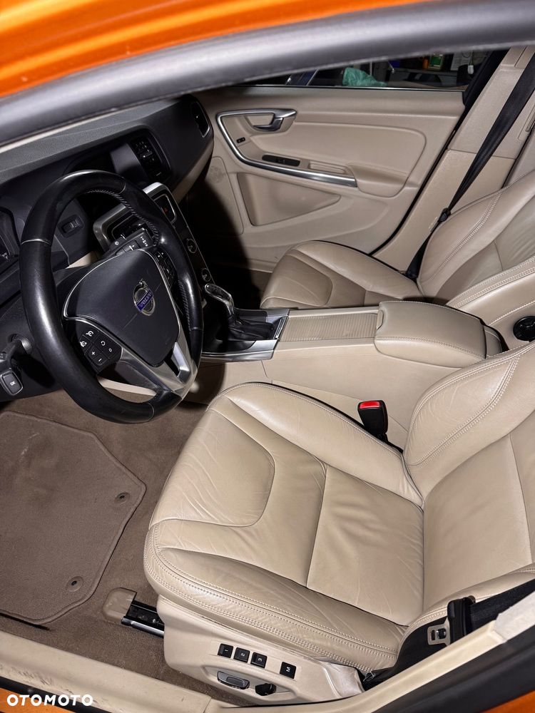 Volvo S60 D5 Summum - 20