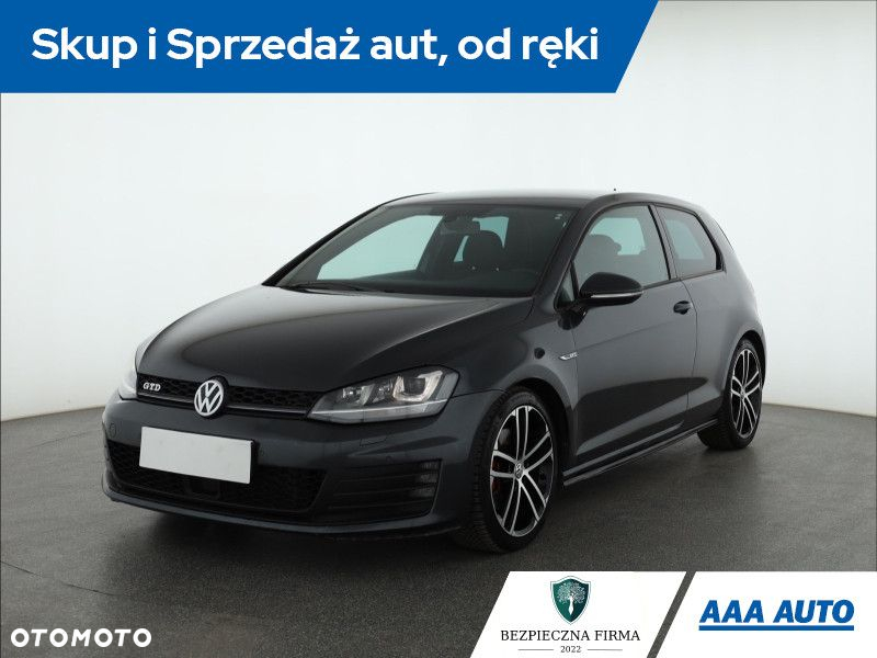 Volkswagen Golf - 2