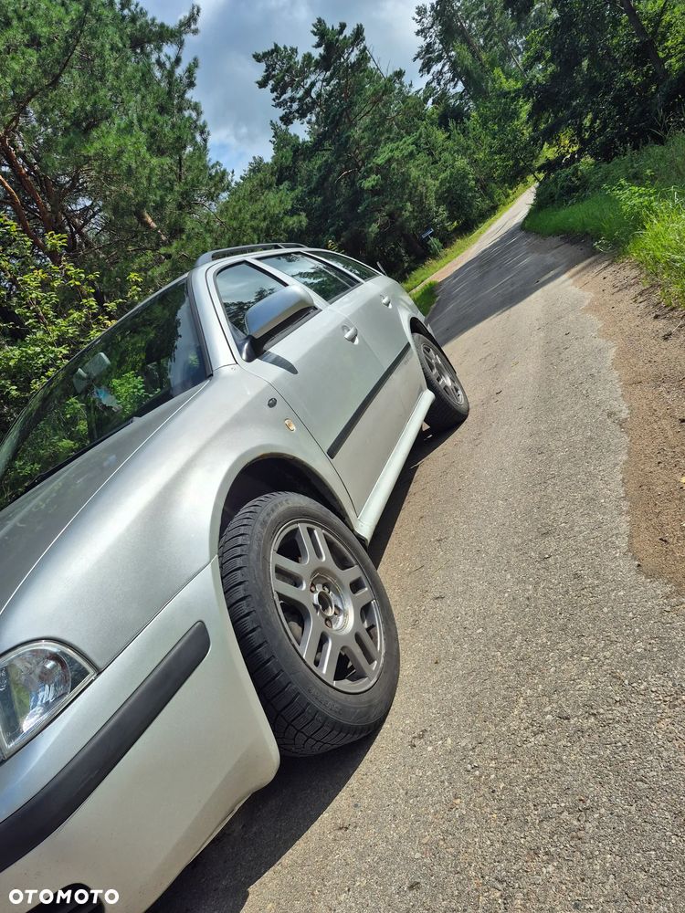 Skoda Octavia 1.8T 4x4 Elegance - 1