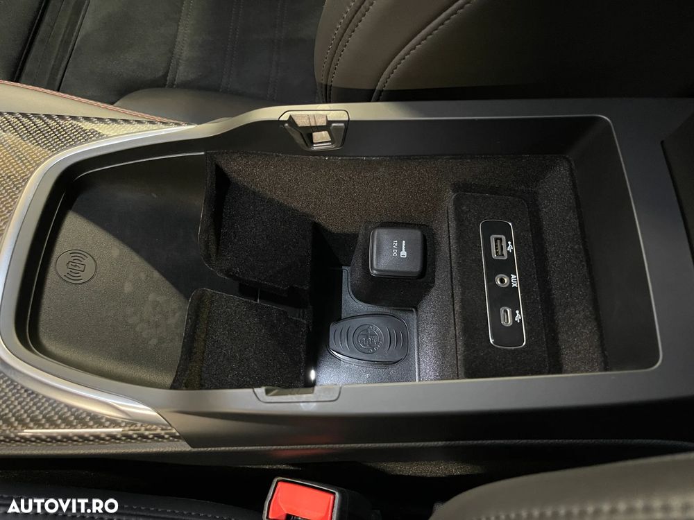 Alfa Romeo Stelvio V6 2.9 Bi-Turbo AT8-Q4 Quadrifoglio - 31