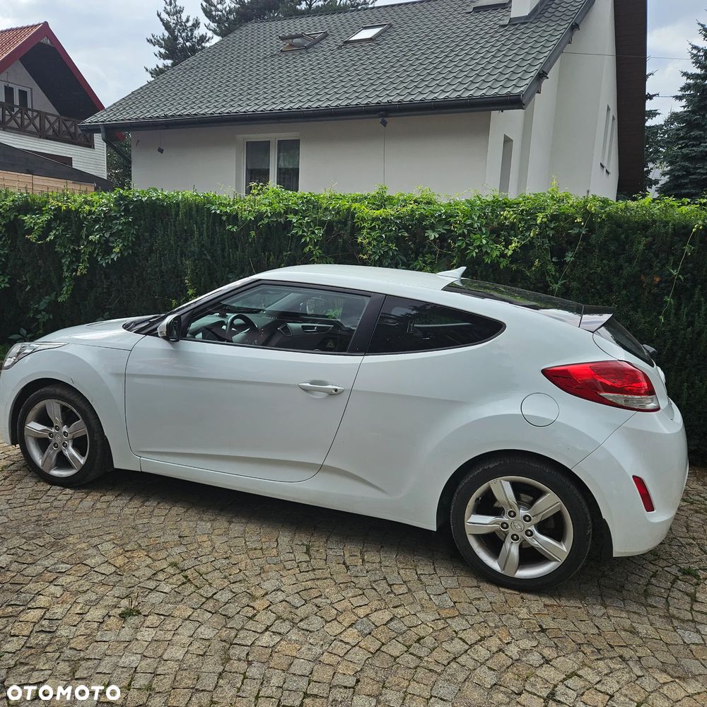 Hyundai Veloster 1.6 GDI Comfort - 1