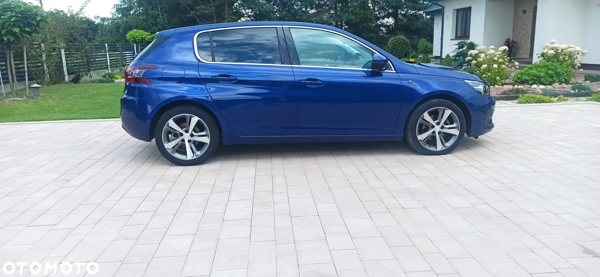 Peugeot 308 BlueHDi 130 EAT8 GT - 16