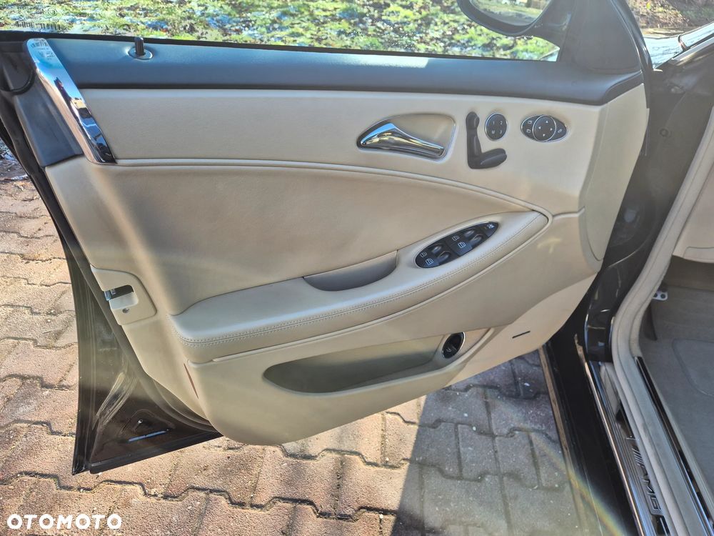Mercedes-Benz CLS 63 AMG 7G-TRONIC - 14