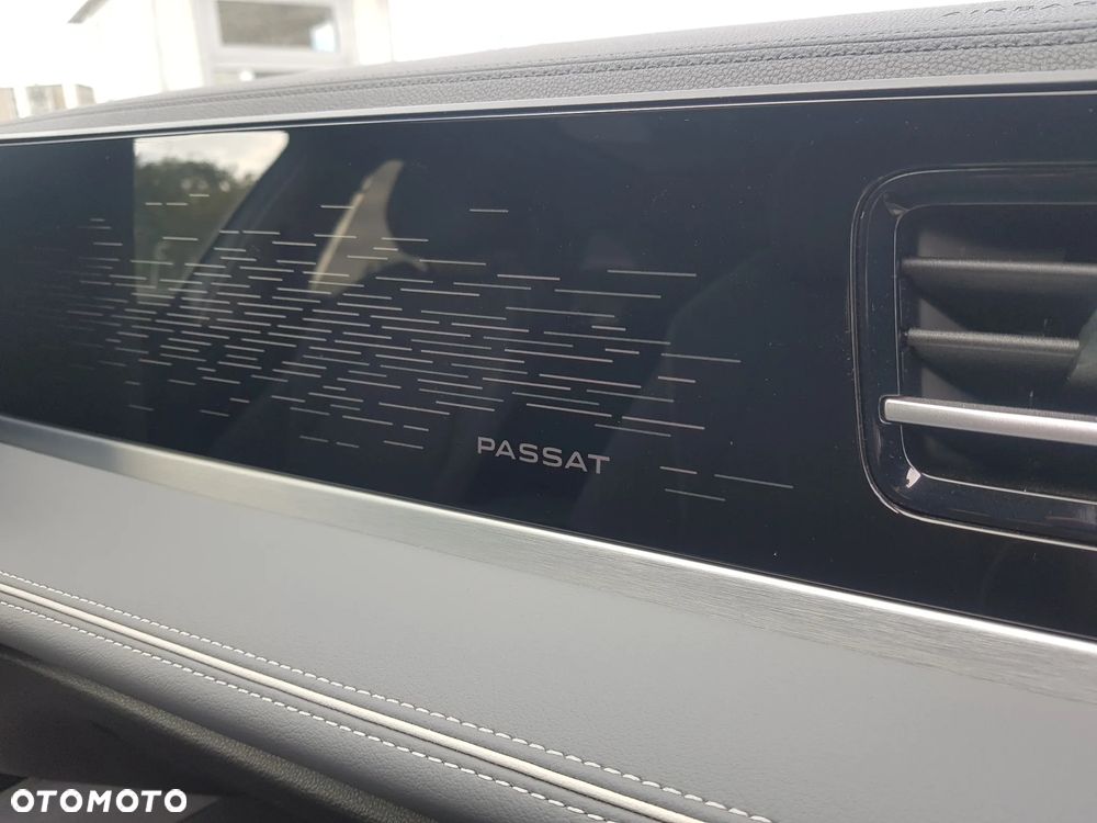 Volkswagen Passat - 32