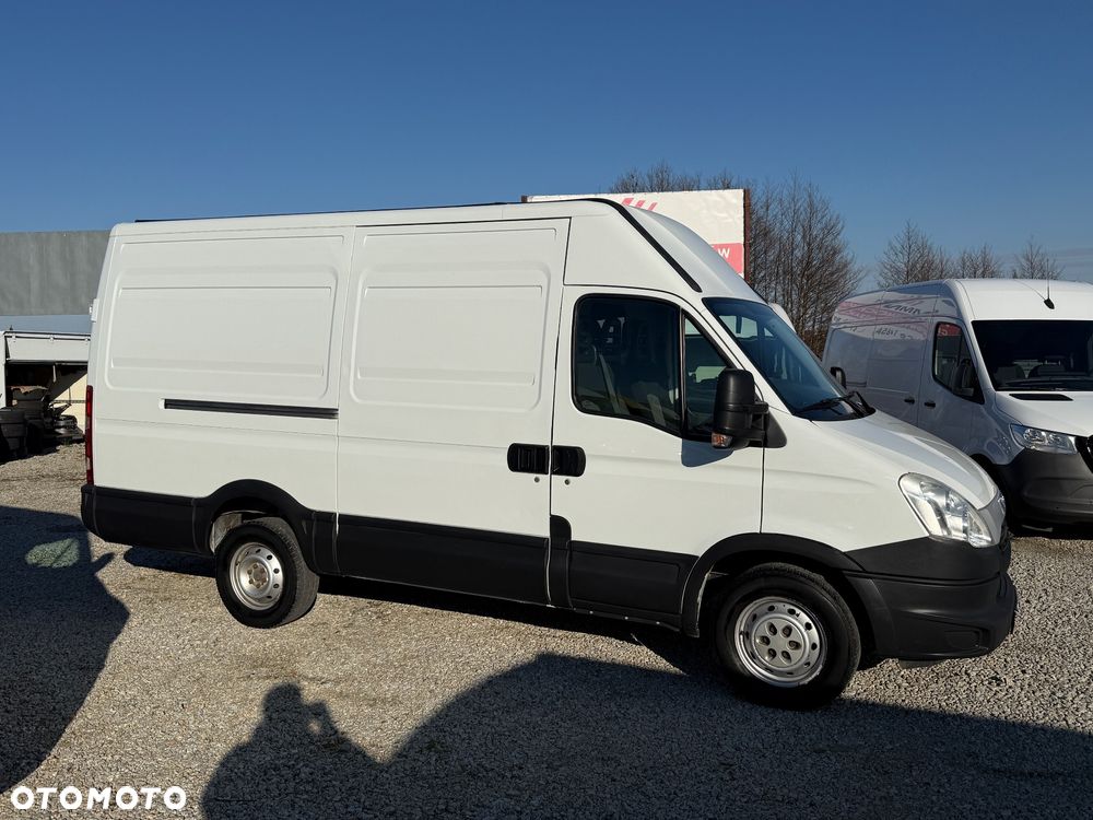 Iveco Daily/Średni/manual/Klima/Hak 3,5T/bdb stan/serwis Iveco Niemcy - 3