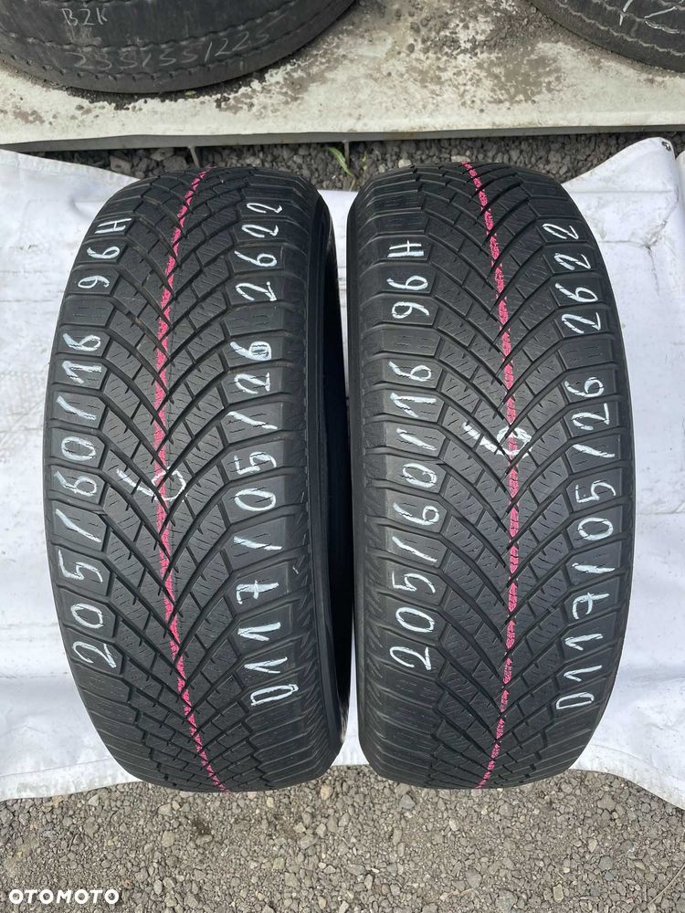 2szt. opony zimowe 205/60R16 96H Yokohama BluEarth Winter V906