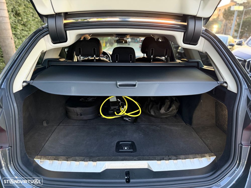 BMW 330 e Corporate Edition Auto - 16