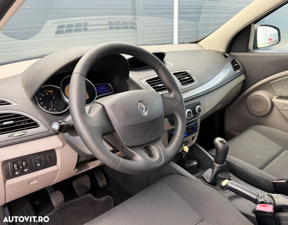 Renault Megane 1.6 16V 100 Authentique - 6