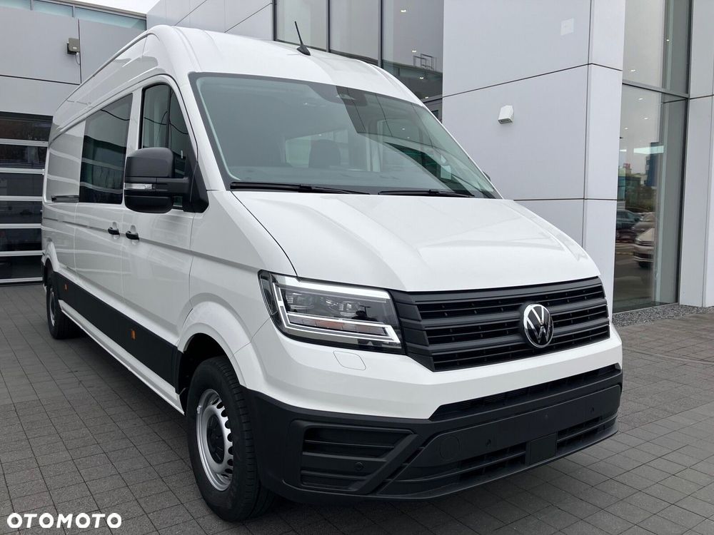 Volkswagen Crafter Crafter 35 Furgon z wysokim dachem silnik: 2,0 l EURO VI SCR 163 KM / skrzynia biegów: Przedni napęd automatyczna 8-biegowa rozstaw osi: 4490 mm - 20