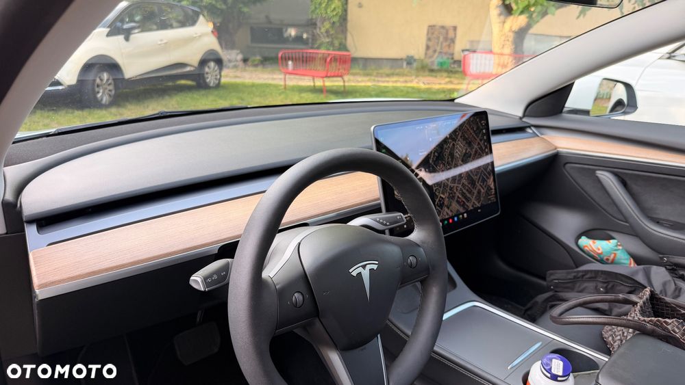 Tesla Model 3 Standard Range Plus - 8