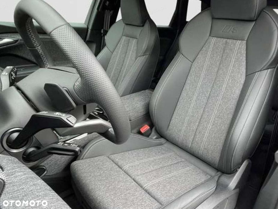 Audi Q6 e-tron - 8