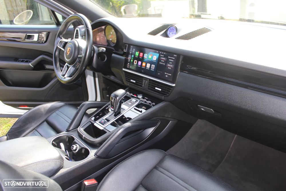 Porsche Cayenne Coupé Tiptronic S Platinum Edition - 40