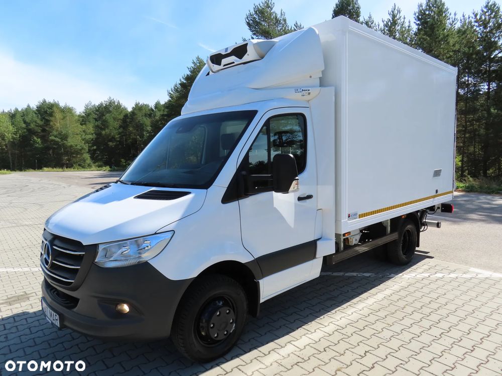 Mercedes-Benz Sprinter 519 CDI 190 KM Chłodnia Winda Załadowcza BÄR 750 Kg Agregat Zasilany Na Postoju 230 V Izoterma ACORD 3500 mm Dł. 6 Euro Palet Rozstaw Osi L2- 3665 mm, DMC 3500 Kg Tylne Koła Bliźniacze WZMACNIANY Stan Wizualny I Techniczny NOWY Tak Jak Z Taśmy Produkcyjnej Gotowy Dostępny OKAZJA POLECAM - 8
