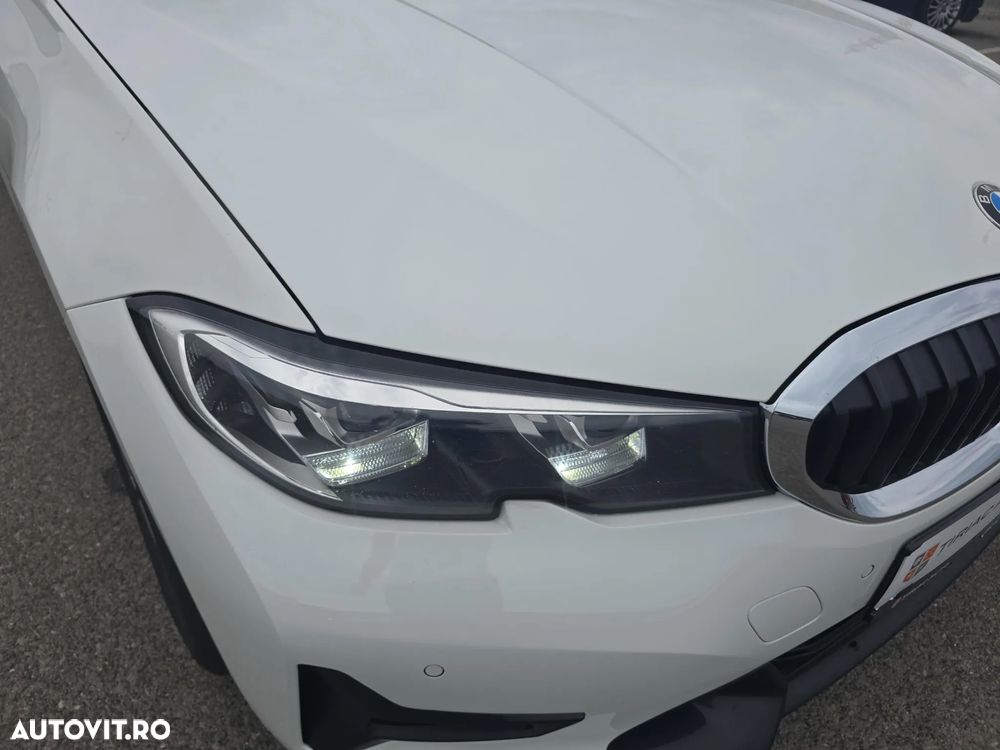 BMW Seria 3 - 32