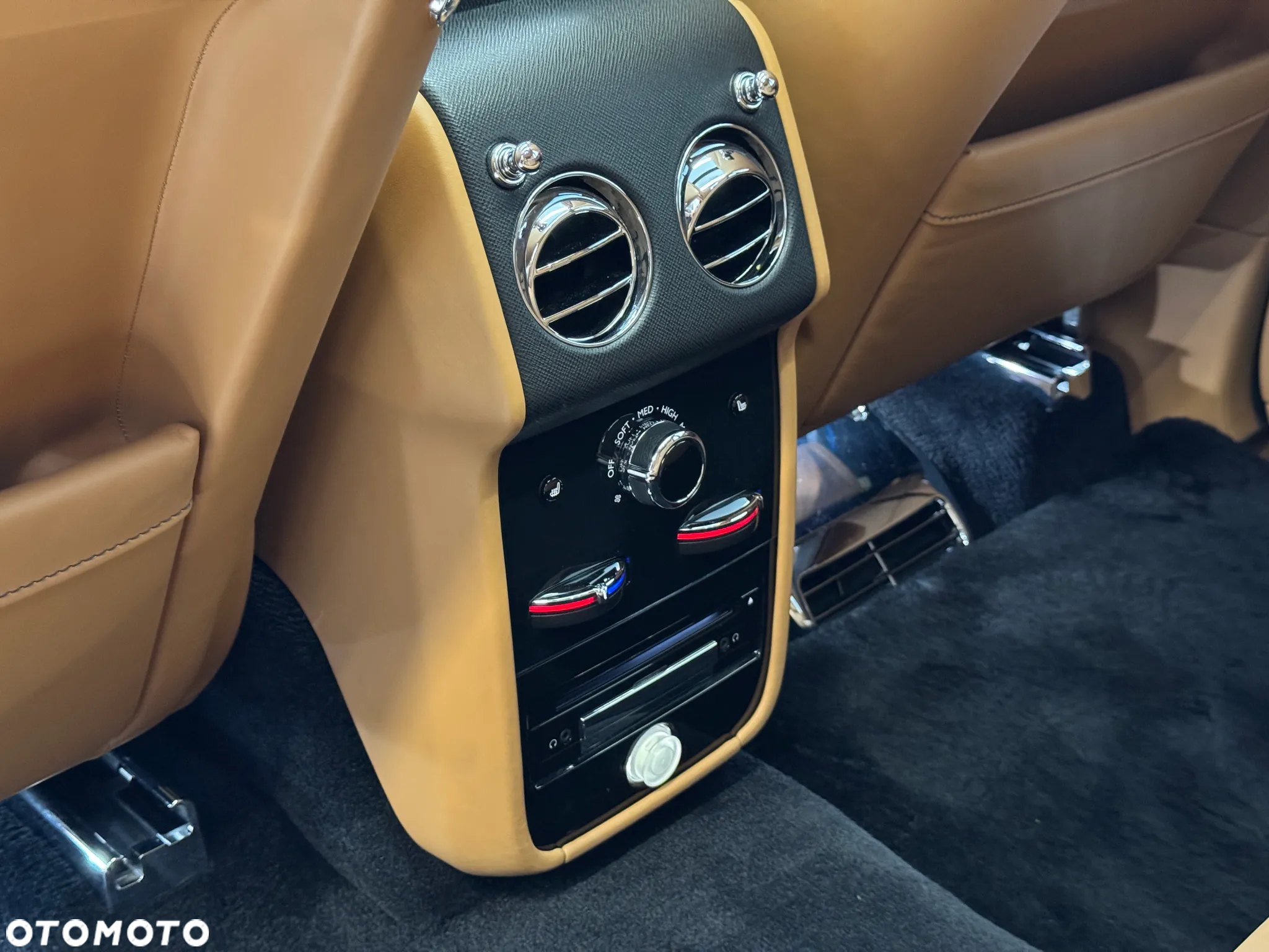 Rolls-Royce Cullinan - 31