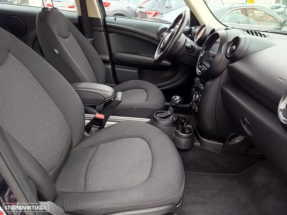 MINI Countryman Cooper D Aut. - 13