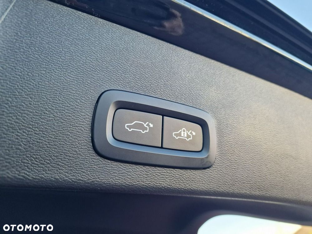 Volvo XC 40 T4 Plug-In Hybrid Core - 22