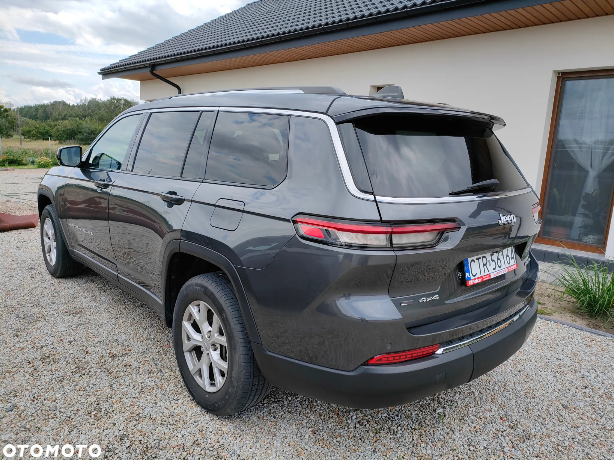 Jeep Grand Cherokee - 10