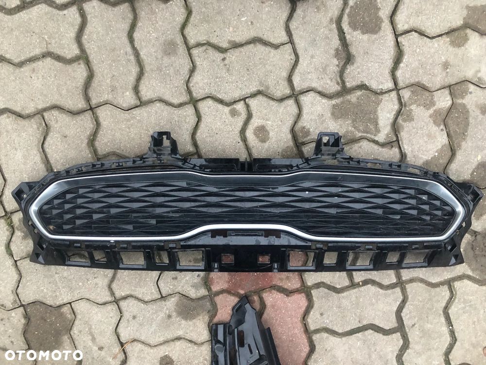 KIA CEED II ATRAPA GRILL 86351-CR000 - 2