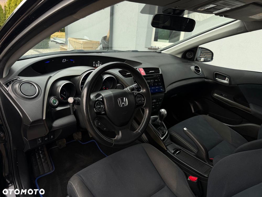 Honda Civic 1.6 i-DTEC Executive Navi - 22