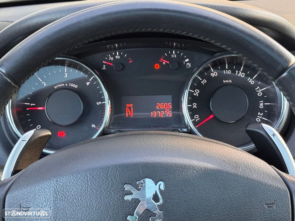Peugeot 5008 1.6 HDi Executive CMP6 - 23