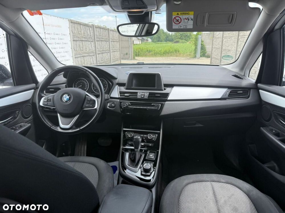 BMW Seria 2 218d Advantage - 13