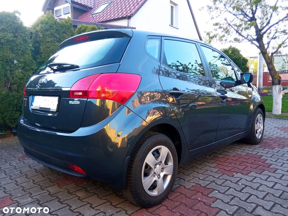 Kia Venga 1.6 L - 3