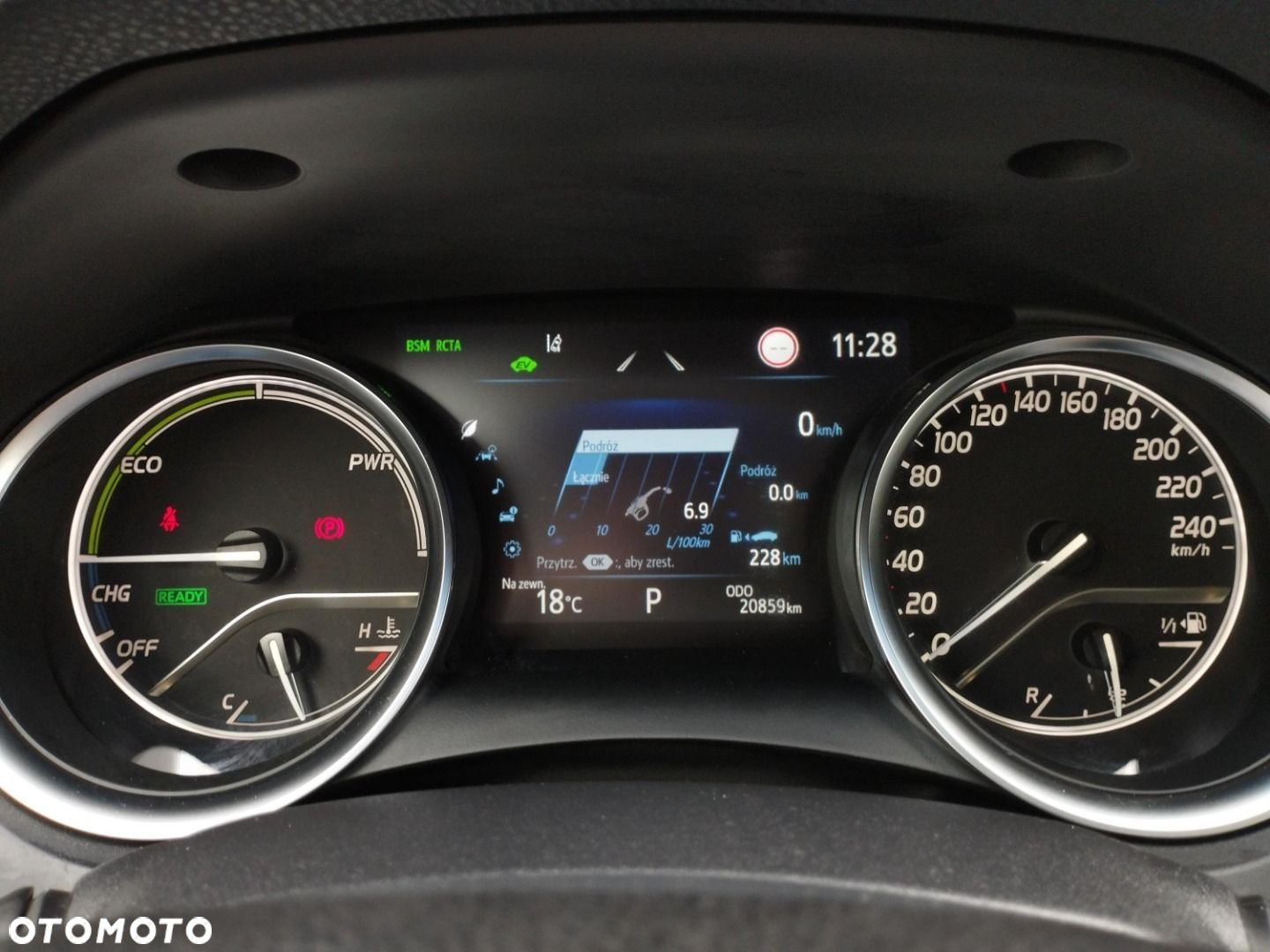 Toyota Camry - 19