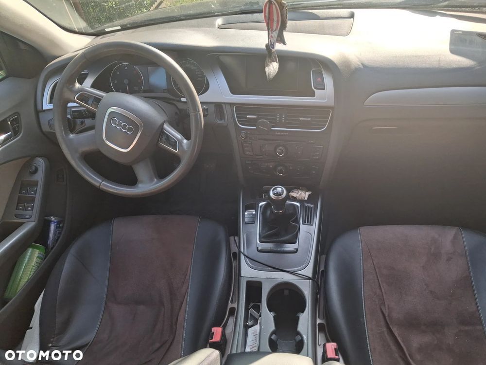 Audi A4 Limousine - 7