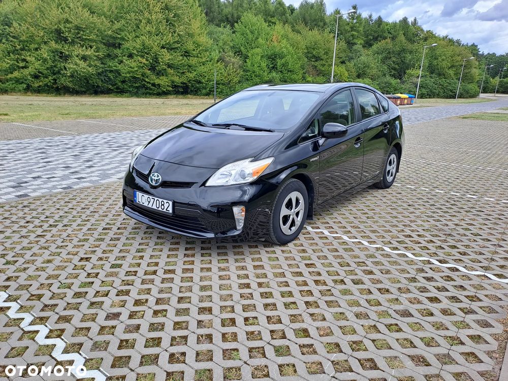 Toyota Prius (Hybrid) - 7