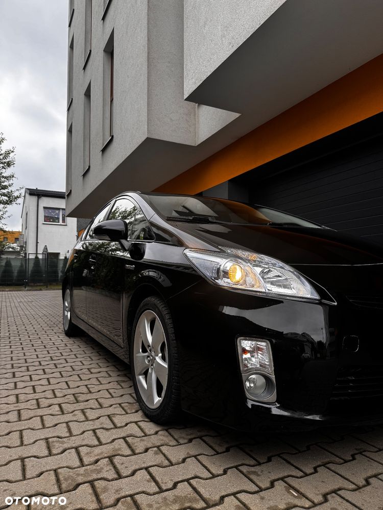 Toyota Prius (Hybrid) Comfort - 8