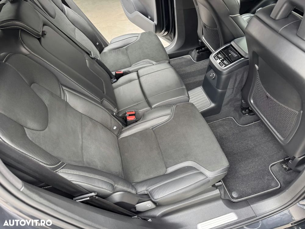 Volvo XC 90 T8 AWD Recharge Geartronic RDesign Expression - 11