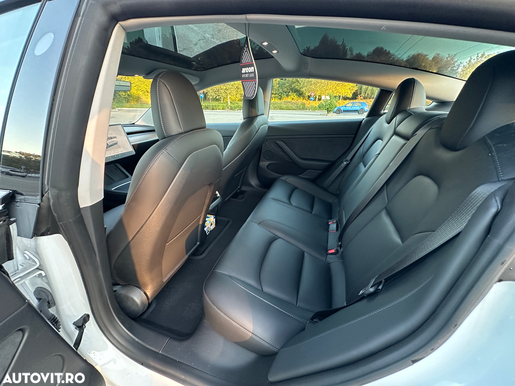 Tesla Model 3 RWD - 11
